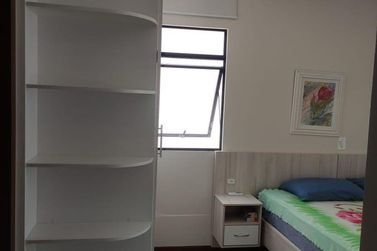 Apartamento &agrave; venda - 95m&sup2; - Meia Praia