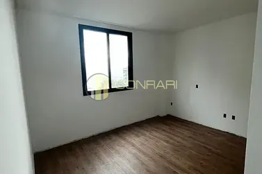 Apartamento &agrave; venda - 131m&sup2; - Meia Praia