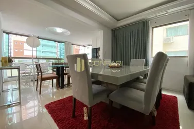 Apartamento &agrave; venda - 117m&sup2; - Meia Praia