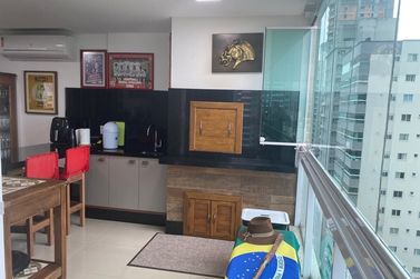 Apartamento &agrave; venda - 303m&sup2; - Meia Praia