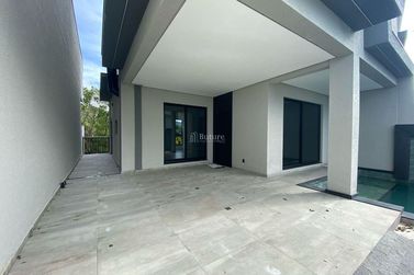 Casa &agrave; venda - 200m&sup2; - 