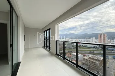 Apartamento &agrave; venda - 141m&sup2; - Meia Praia