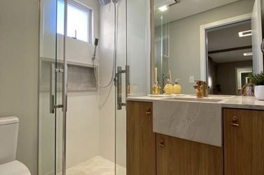 Apartamento &agrave; venda - 115m&sup2; - Meia Praia