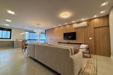 Apartamento &agrave; venda - 157m&sup2; - 