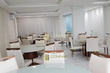 Apartamento &agrave; venda - 130m&sup2; - Meia Praia
