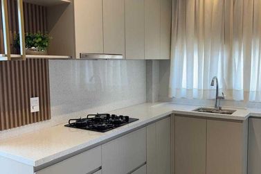Apartamento &agrave; venda - 110m&sup2; - Meia Praia