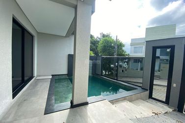 Casa &agrave; venda - 200m&sup2; - 