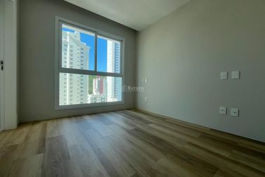 Apartamento &agrave; venda - 151m&sup2; - Pioneiros