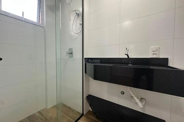 Apartamento &agrave; venda - 125m&sup2; - Meia Praia