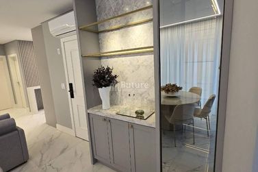 Apartamento &agrave; venda - 190m&sup2; - Centro