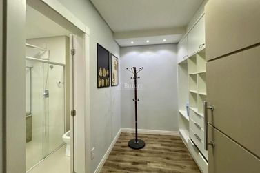 Apartamento &agrave; venda - 170m&sup2; - Meia Praia