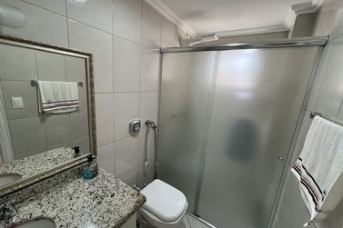 Apartamento para temporada - 95m&sup2; - Meia Praia