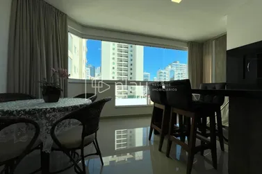 Apartamento &agrave; venda - 150m&sup2; - Meia Praia