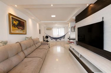 Apartamento &agrave; venda - 139m&sup2; - Pioneiros