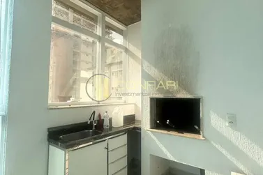 Apartamento para alugar - 132m&sup2; - Meia praia
