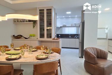 Apartamento para alugar - 162m&sup2; - Meia Praia