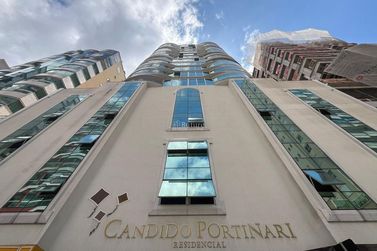 Apartamento &agrave; venda - 156m&sup2; - Meia Praia