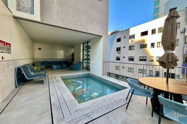 Apartamento &agrave; venda - Meia Praia