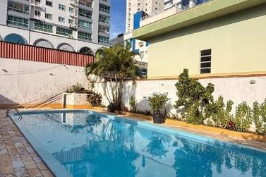 Casa para alugar - 400m&sup2; - Pioneiros