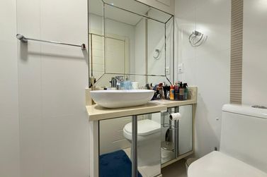 Apartamento &agrave; venda - 107m&sup2; - Meia Praia