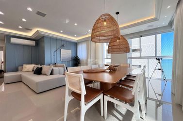 Apartamento &agrave; venda - 150m&sup2; - Meia Praia