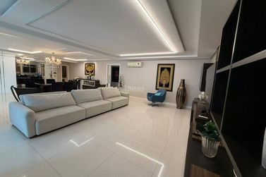 Apartamento &agrave; venda - 420m&sup2; - Meia Praia