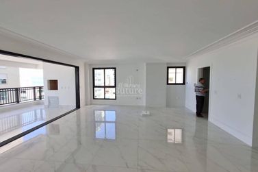 Apartamento &agrave; venda - Meia Praia
