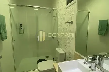 Apartamento &agrave; venda - 234m&sup2; - Meia Praia