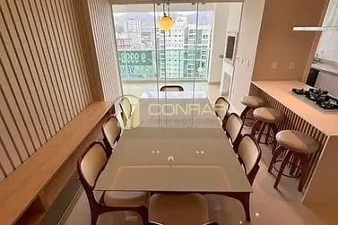 Apartamento &agrave; venda - 138m&sup2; - Centro