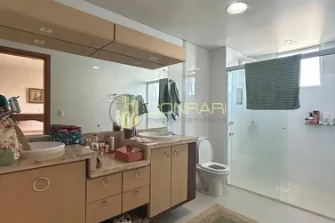 Apartamento para alugar - 212m&sup2; - meia praia