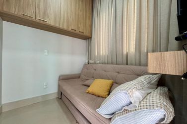 Apartamento &agrave; venda - 240m&sup2; - Meia Praia