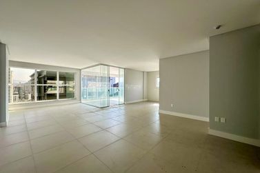 Apartamento &agrave; venda - 160m&sup2; - Andorinha