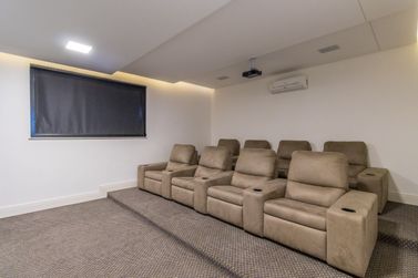 Apartamento para alugar - 130m&sup2; - Centro