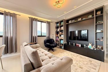 Apartamento &agrave; venda - 120m&sup2; - Centro