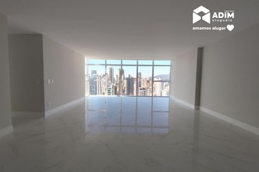 Apartamento para alugar - 125m&sup2; - Centro