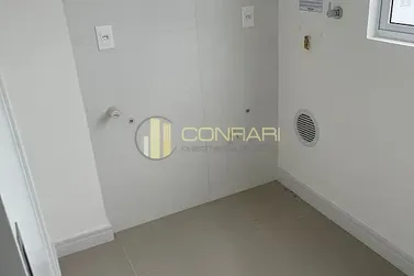 Apartamento &agrave; venda - 145m&sup2; - Meia Praia