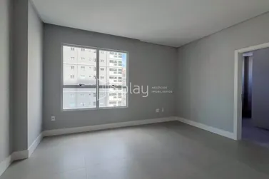 Apartamento &agrave; venda - 190m&sup2; - Meia Praia