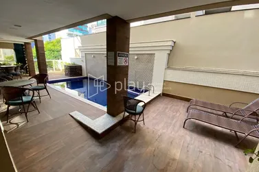 Apartamento &agrave; venda - 82m&sup2; - Meia Praia