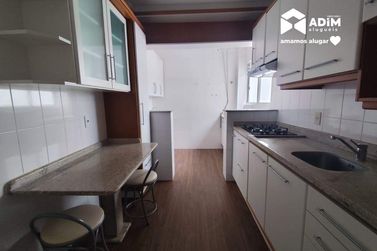Apartamento para alugar - 110m&sup2; - Centro