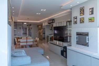 Apartamento &agrave; venda - 148m&sup2; - Meia Praia