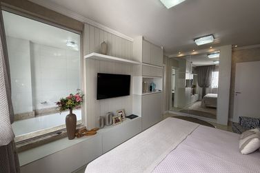 Apartamento &agrave; venda - 150m&sup2; - Meia Praia