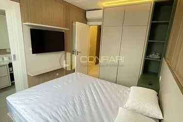 Apartamento para alugar - 163m&sup2; - Meia Praia