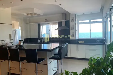 Apartamento &agrave; venda - 206m&sup2; - Meia Praia