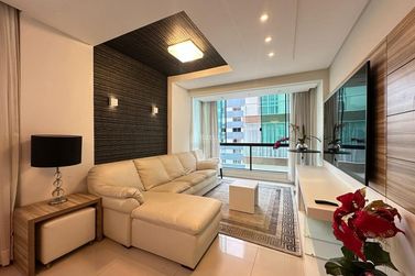 Apartamento &agrave; venda - 120m&sup2; - Centro