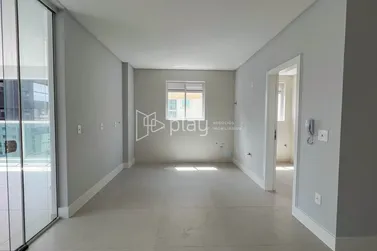 Apartamento &agrave; venda - 160m&sup2; - Meia Praia