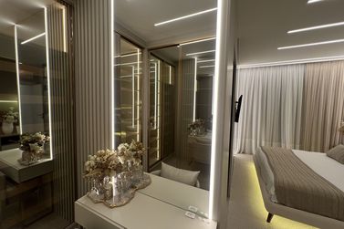 Apartamento &agrave; venda - 206m&sup2; - Meia Praia