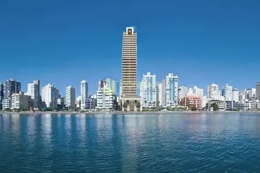 Apartamento &agrave; venda - 252m&sup2; - Meia Praia