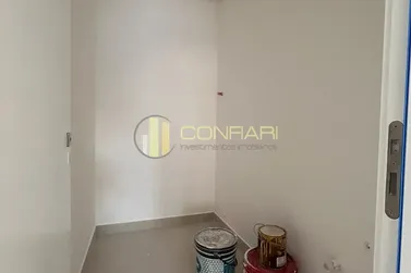 Sala Comercial &agrave; venda - 110m&sup2; - Meia Praia