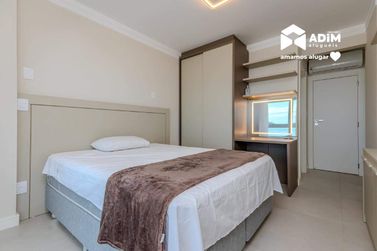 Apartamento para alugar - 216m&sup2; - Centro