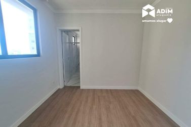 Apartamento para alugar - 110m&sup2; - Meia Praia
